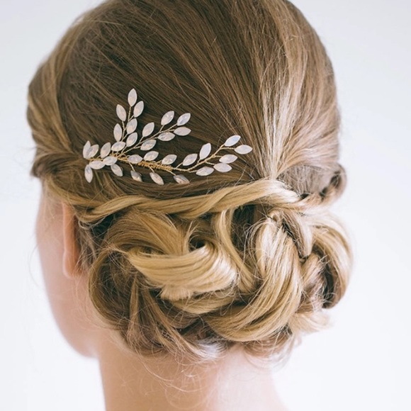 Accessories - New! Crystal Leaf Comb Hair Comb